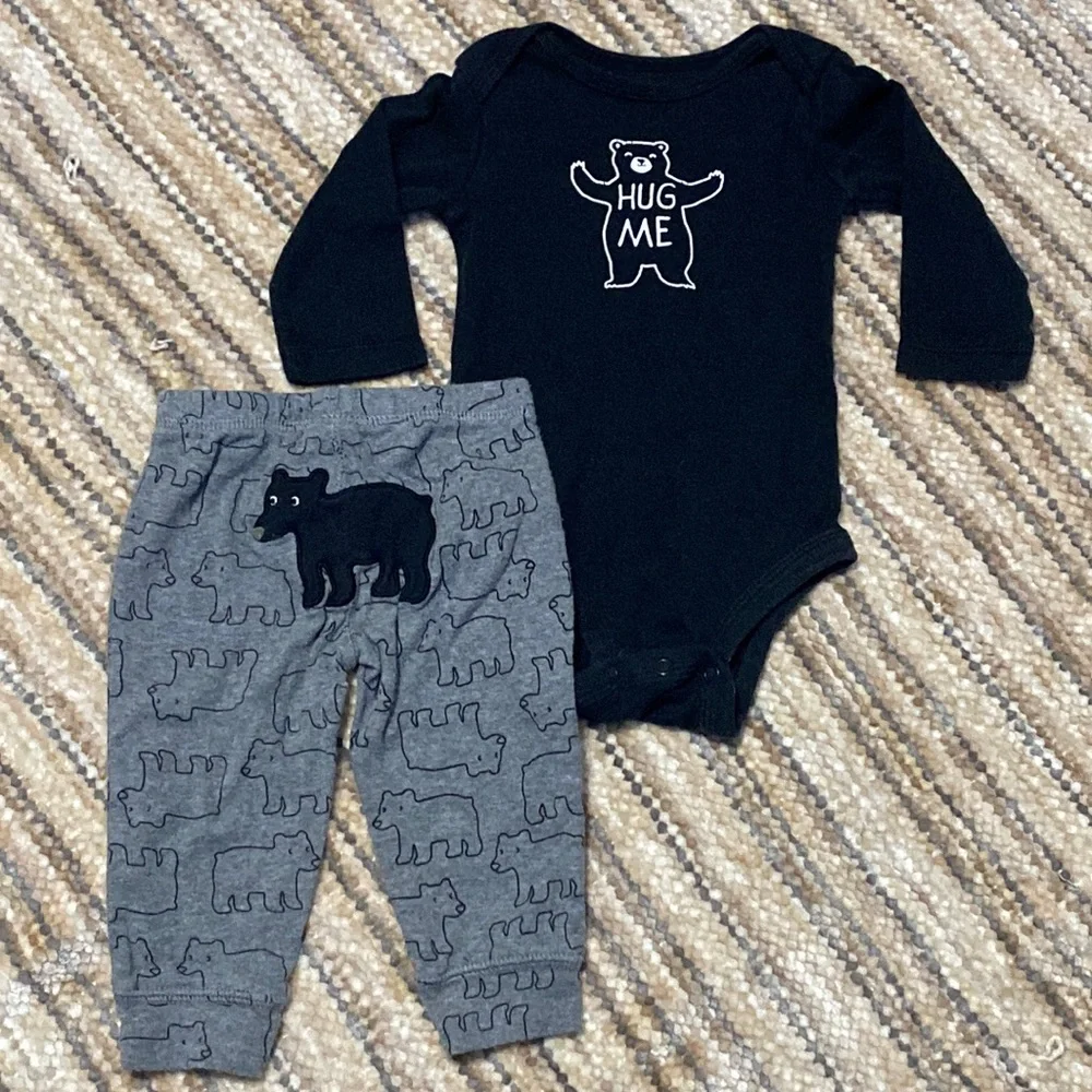 2 Carter’s Baby Boy Outfits. Long Sleeve Onesies and pants. 6 mos. - Picture 12 of 15